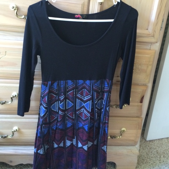 Black and Aztec dress - Picture 1 of 4